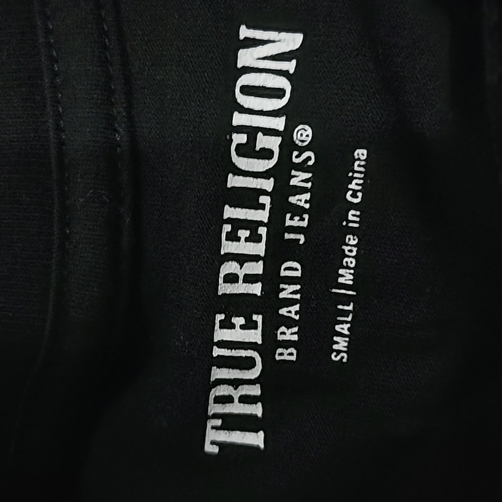 True Religion - Picture 3 of 4